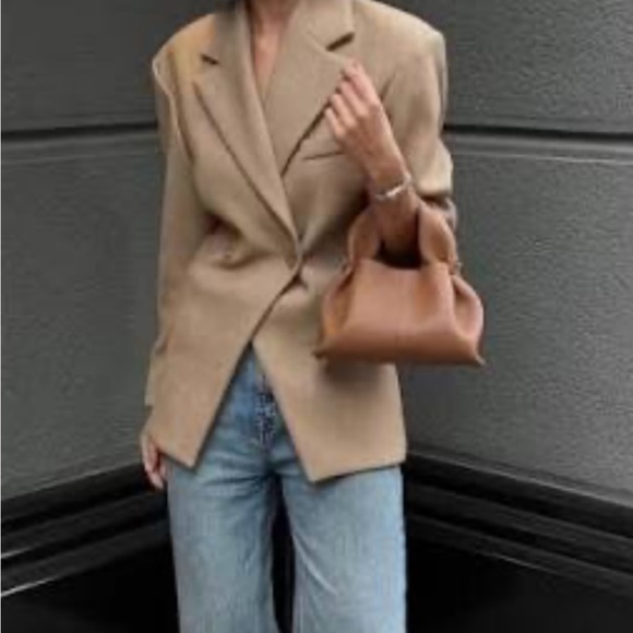 NWT SOURCE UNKNOWN Double-Breasted NANGY Cinched Blazer - Tan Beige - Picture 2 of 6